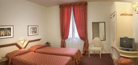 Hotel Metropole Montecatini Terme Ruang foto